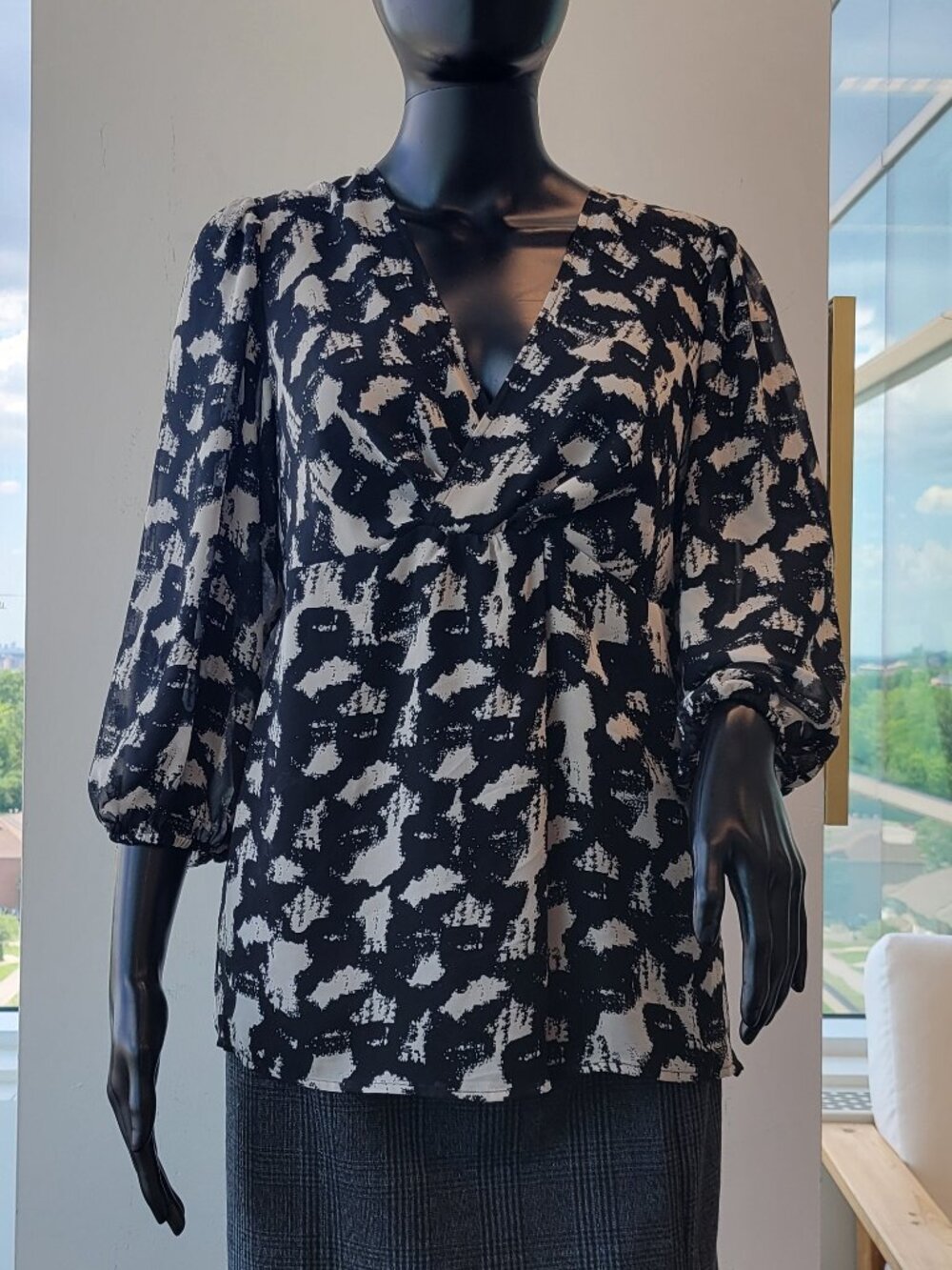 Ann Taylor Black and Off-white abstract print Faux Wrap Blouse